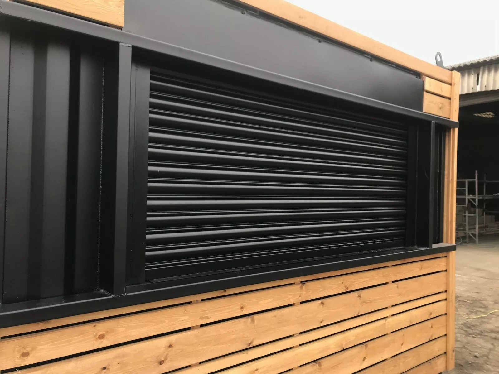10ft x 8ft cladded food/drink outlet shipping containers 10ft x 8ft cladded food/drink outlet shipping containers