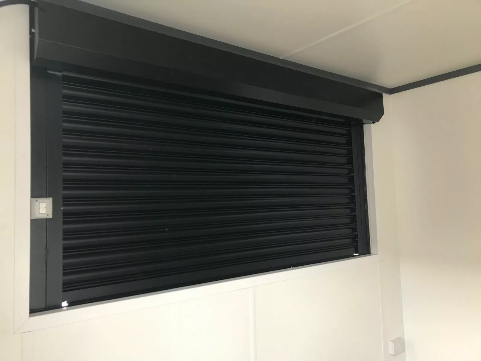 10ft x 8ft cladded food/drink outlet shipping containers 10ft x 8ft cladded food/drink outlet shipping containers