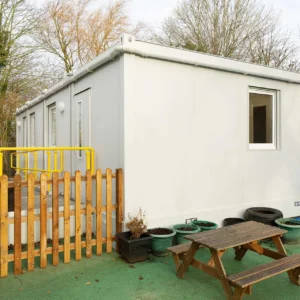 (6 bay) euro modular building